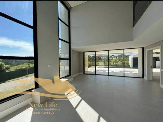 Casa para Venda em Santana de Parnaíba - 4