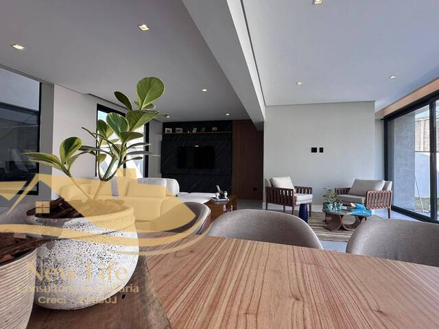 Casa para Venda em Santana de Parnaíba - 4
