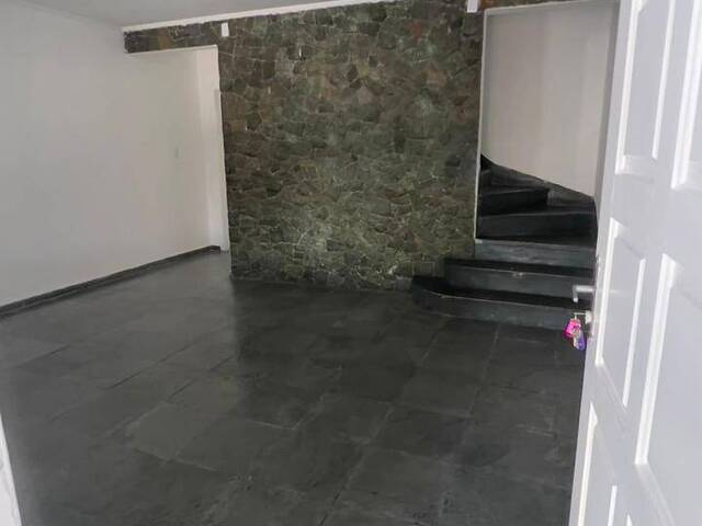 Sobrado para Venda em São Paulo - 4