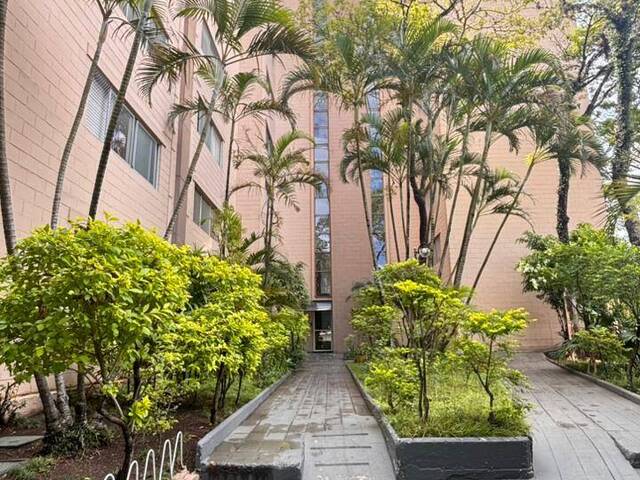 #4444 - Apartamento para Venda em São Paulo - SP - 1